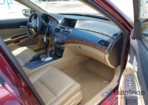 2011 Honda Accord 2.4 Ex-L from USA, damaged, VIN 1HGCP2F84BA148670